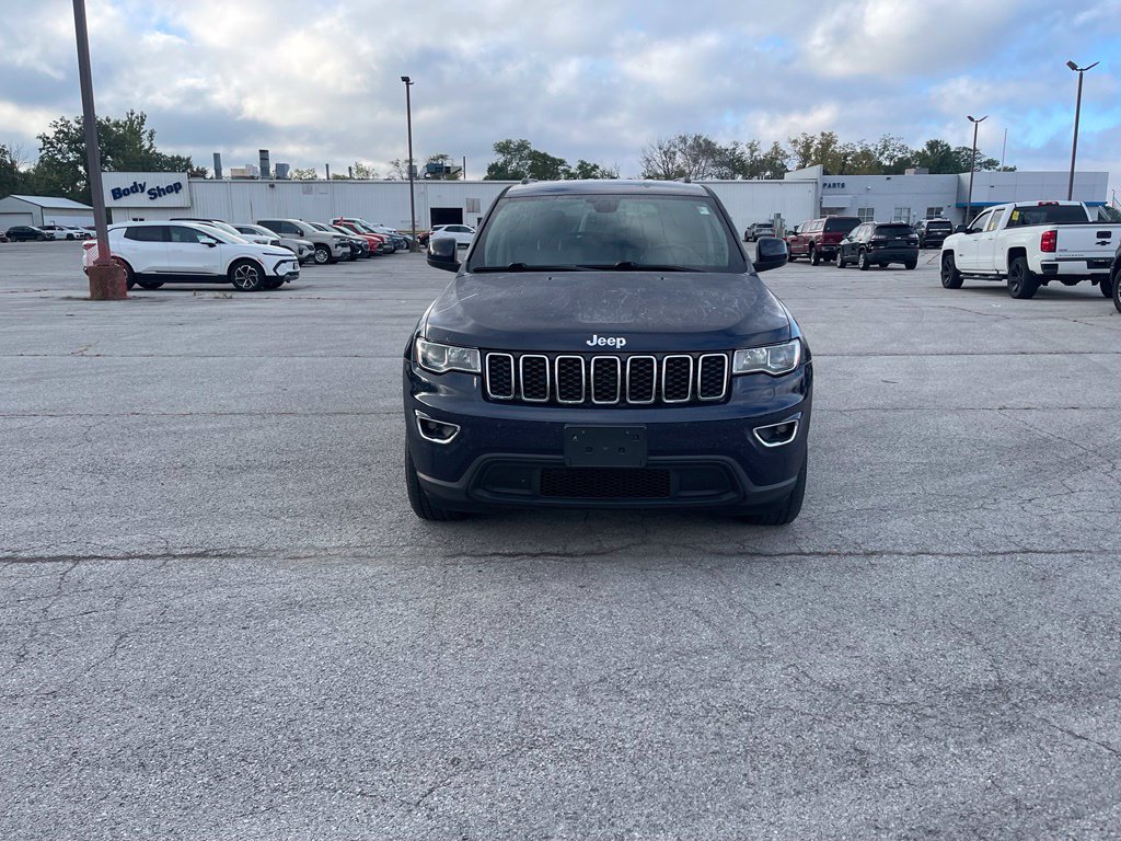 Used 2017 Jeep Grand Cherokee Laredo w/ Quick Order Package 23E AWD/4WD image 8