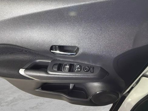 Used 2023 Nissan Kicks SV image 24