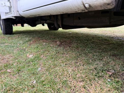 Used 2017 Chevrolet Express 3500 w/ Chrome Appearance Package RWD image 33