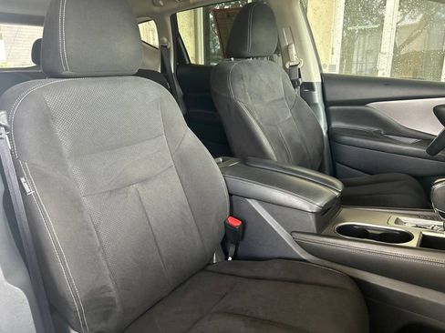 Used 2019 Nissan Murano SV FWD image 24