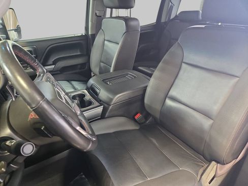Used 2017 GMC Sierra 2500 SLT w/ All-Terrain HD Package AWD/4WD image 17