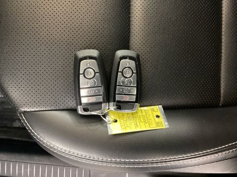 Used 2022 Ford Escape SEL image 33