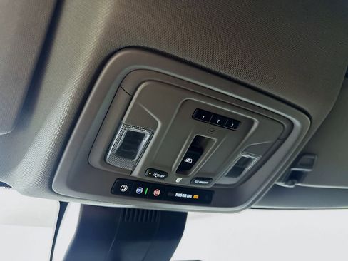 Used 2023 GMC Sierra 1500 Denali w/ Technology Package image 32