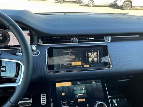 Used 2023 Land Rover Range Rover Evoque R-Dynamic S image 6