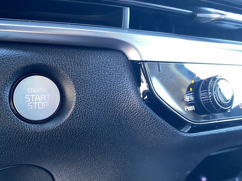 New 2026 Kia Sorento LX FWD image 14