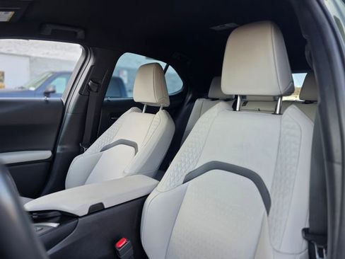 Used 2022 Lexus UX 250h 250h Base image 15