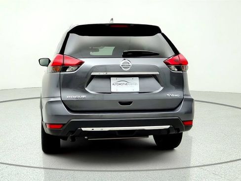 Used 2017 Nissan Rogue SV AWD/4WD image 6