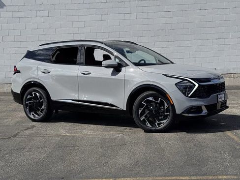 New 2025 Kia Sportage SX image 2