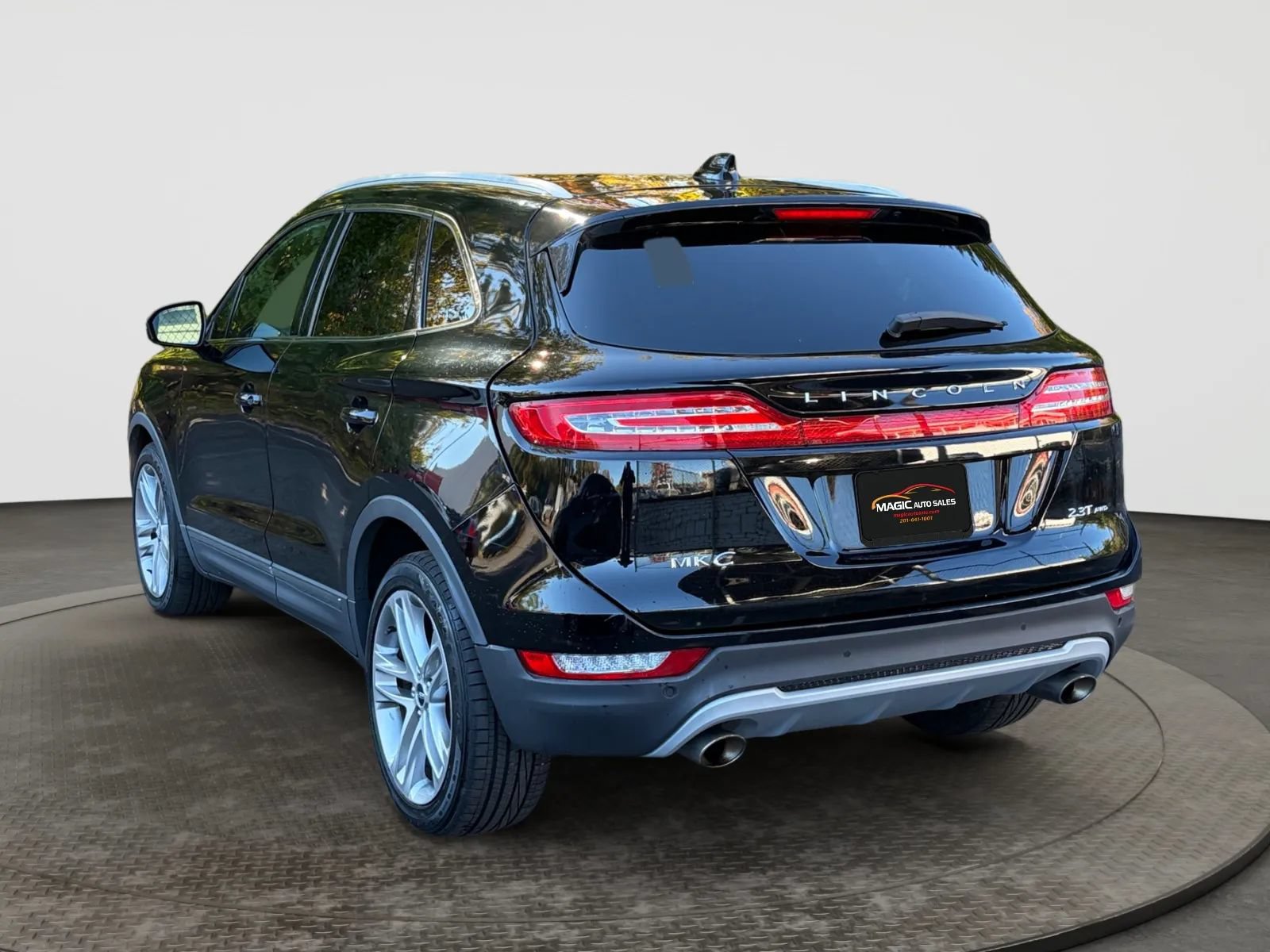 Used 2017 Lincoln MKC Reserve AWD/4WD image 8