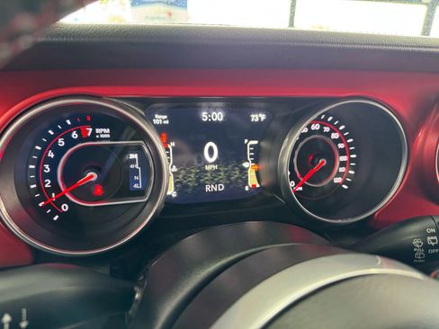 Used 2018 Jeep Wrangler Unlimited Rubicon w/ Steel Bumper Group image 10