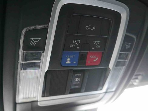 Certified 2023 RAM 1500 Limited image 44