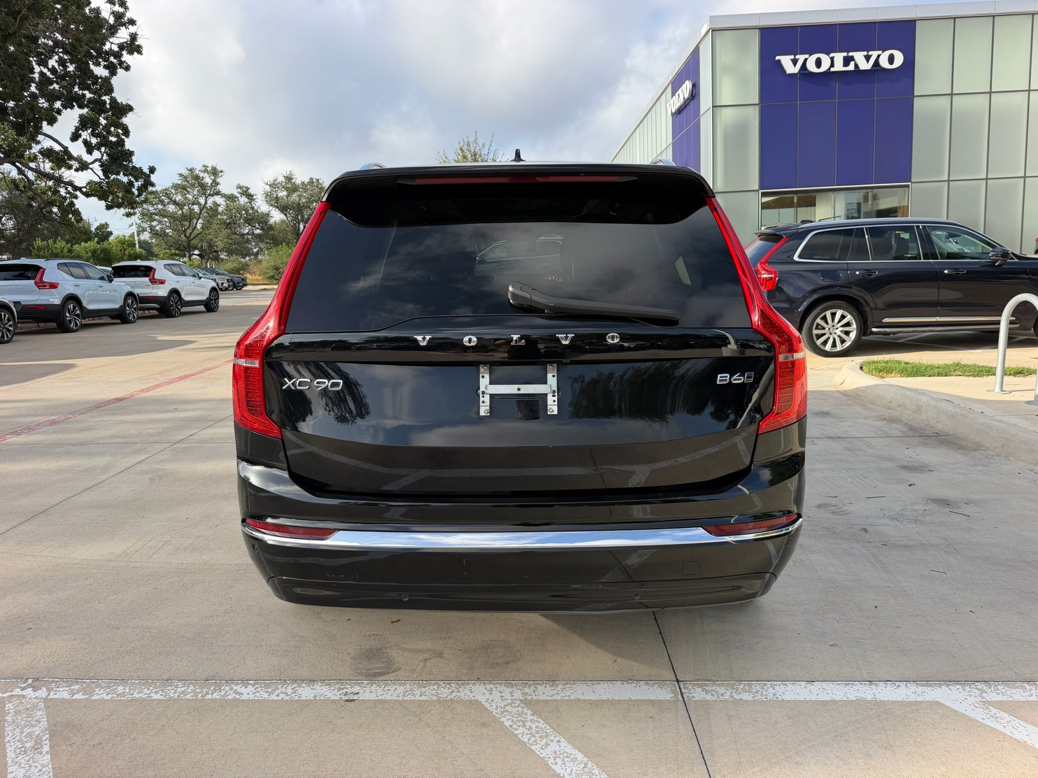 Used 2023 Volvo XC90 B6 Plus AWD/4WD image 5