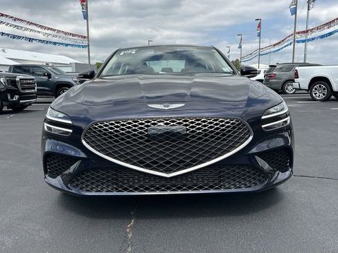 Used 2023 Genesis G70 2.0T image 3