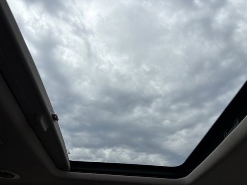 Used 2021 Buick Enclave Avenir w/ Avenir Technology Package image 29