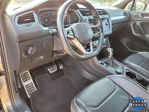 Used 2022 Volkswagen Tiguan SEL R-Line image 19
