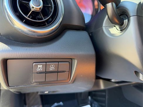 Used 2017 FIAT 124 Spider Lusso image 45