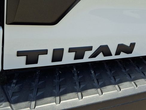 Certified 2024 Nissan Titan PRO-4X w/ Pro-4x Convenience Package AWD/4WD image 32
