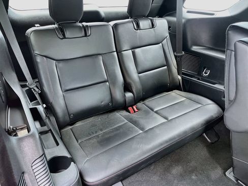 Used 2025 Ford Explorer ST AWD/4WD image 28