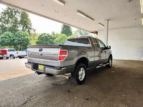 Used 2013 Ford F150 XLT w/ Mid Equipment Group AWD/4WD image 3