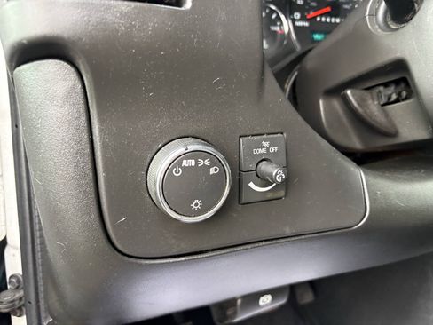 Used 2019 Chevrolet Express 3500 LT w/ LT Preferred Equipment Group RWD image 31