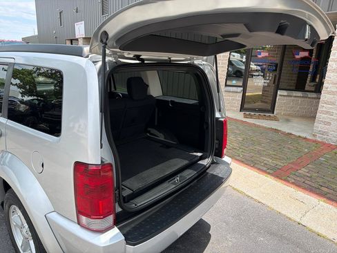 Used 2008 Dodge Nitro SXT RWD image 19