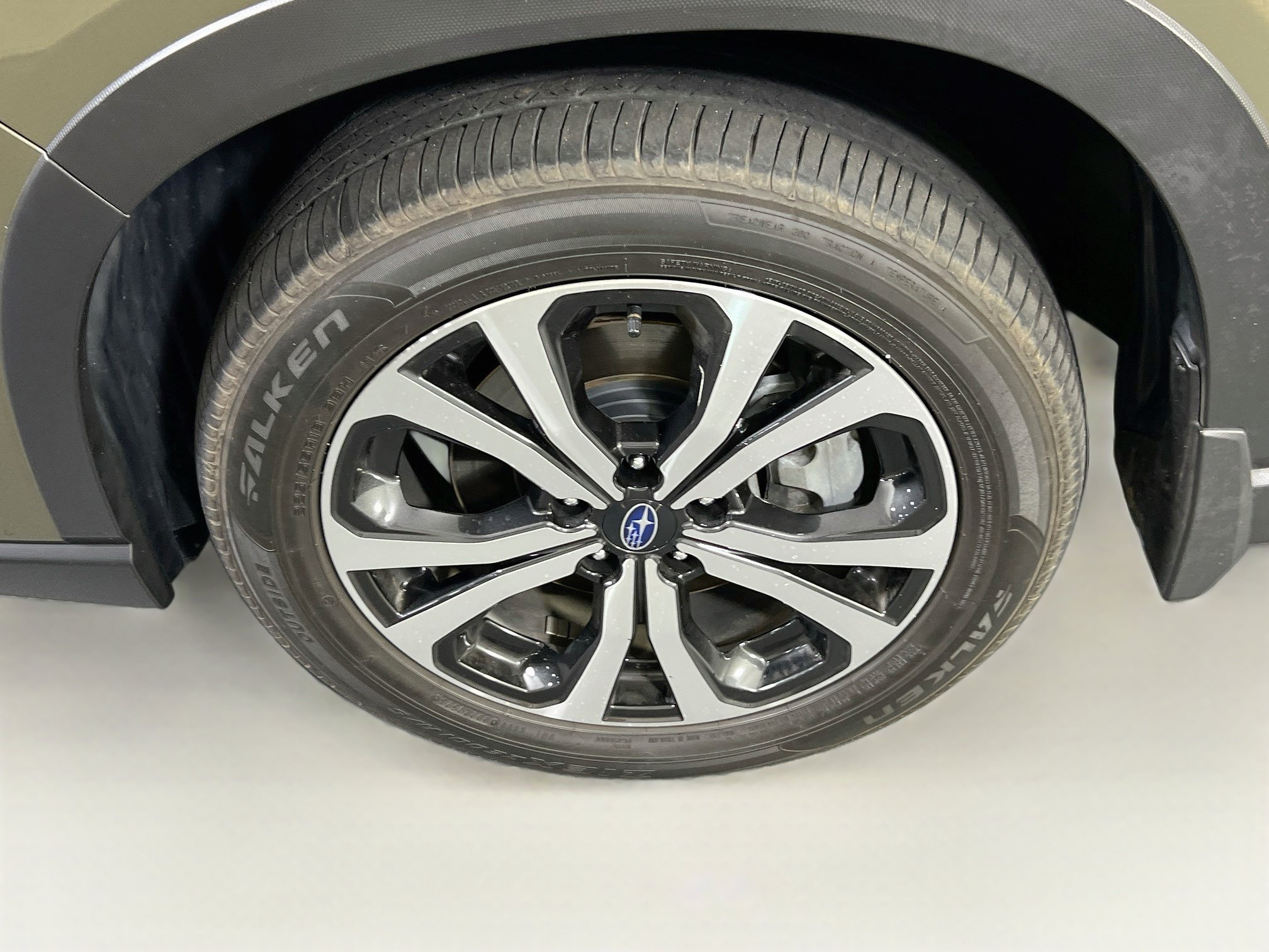 Used 2023 Subaru Forester Limited AWD/4WD image 30