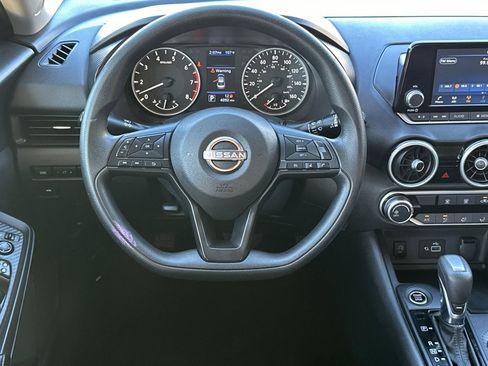 Used 2025 Nissan Sentra S image 14