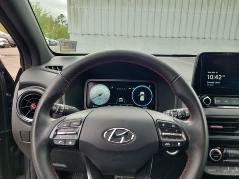 Used 2022 Hyundai Kona N Line w/ Tech Package image 17