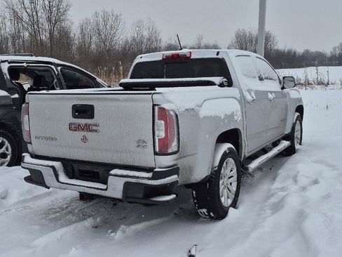 Used 2016 GMC Canyon SLT image 3
