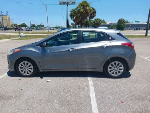 Used 2016 Hyundai Elantra GT FWD image 8