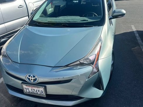 Used 2016 Toyota Prius Three FWD image 1