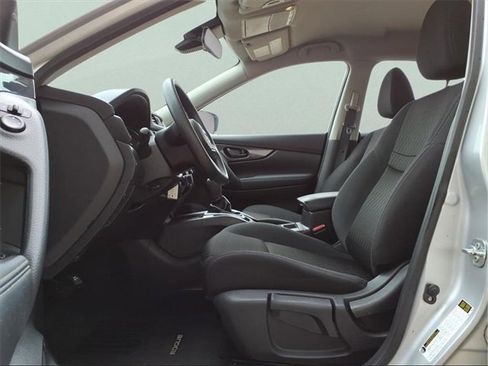 Used 2019 Nissan Rogue S image 13