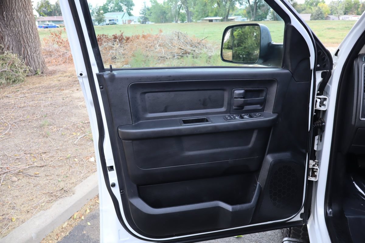 Used 2018 RAM 2500 Tradesman w/ Chrome Appearance Group AWD/4WD image 23