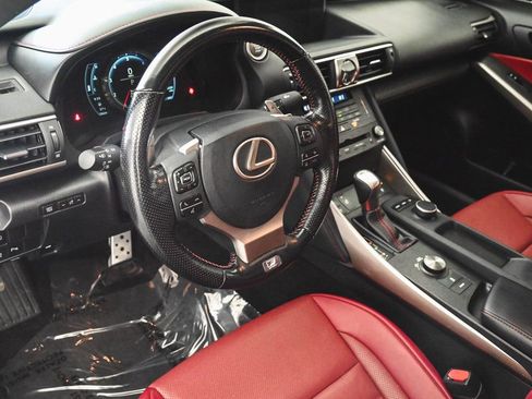Used 2020 Lexus IS 300 F Sport w/ F Sport Package image 14