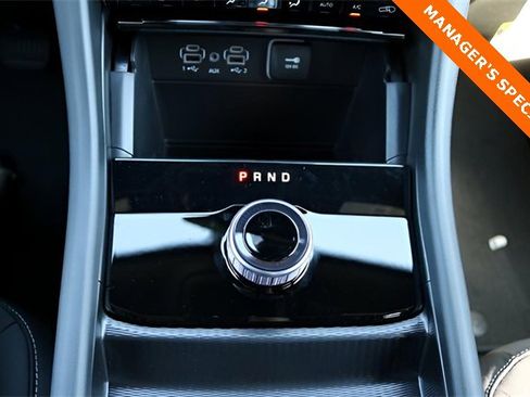 New 2025 Jeep Grand Cherokee Laredo w/ Trailer Tow Package image 22