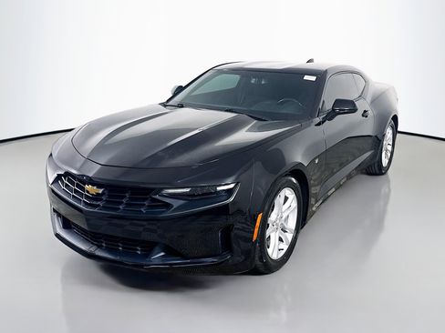 Used 2020 Chevrolet Camaro LS image 4