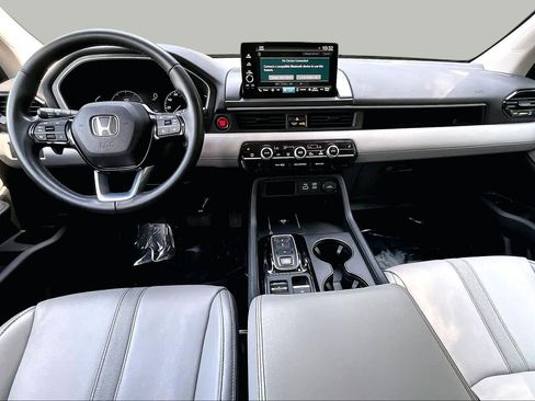 Used 2023 Honda Pilot EX-L image 16