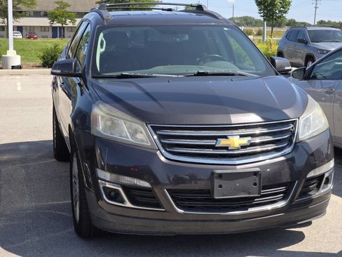 Used 2014 Chevrolet Traverse LT w/ All-Star Edition FWD image 2