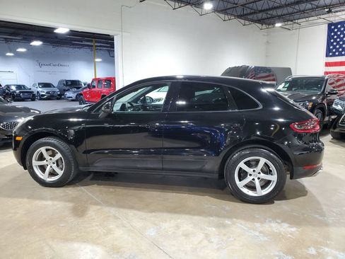 Used 2018 Porsche Macan AWD/4WD image 13