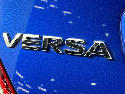 Used 2014 Nissan Versa SV w/ Convenience Package image 8