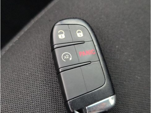 Used 2023 Jeep Renegade Trailhawk image 19