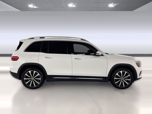 Used 2023 Mercedes-Benz GLB 250 4MATIC image 8