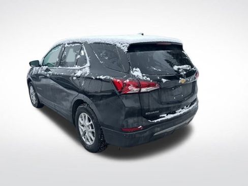 Used 2023 Chevrolet Equinox LT image 3