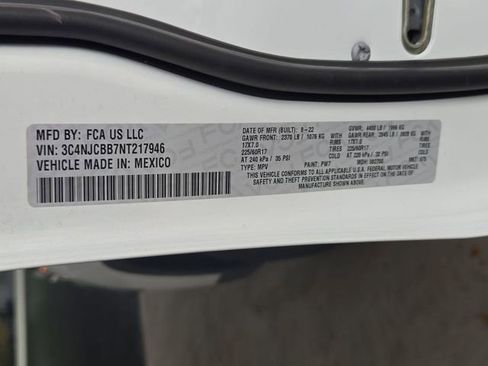 Used 2022 Jeep Compass Latitude image 16