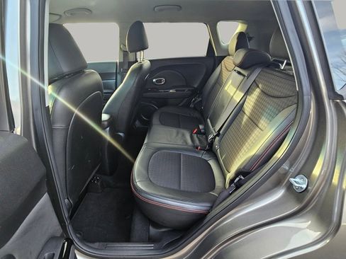 Used 2019 Kia Soul ! image 24