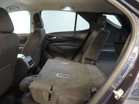 Used 2018 Chevrolet Equinox LT AWD/4WD image 29