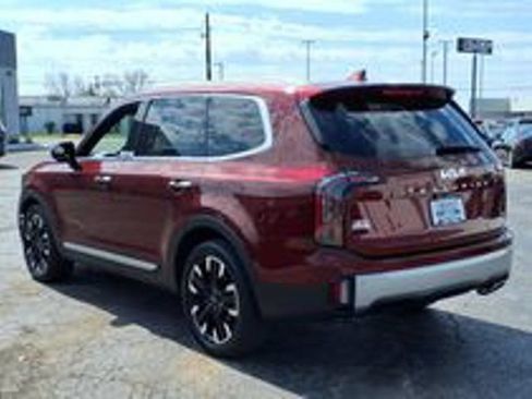 Used 2023 Kia Telluride SX AWD/4WD image 3