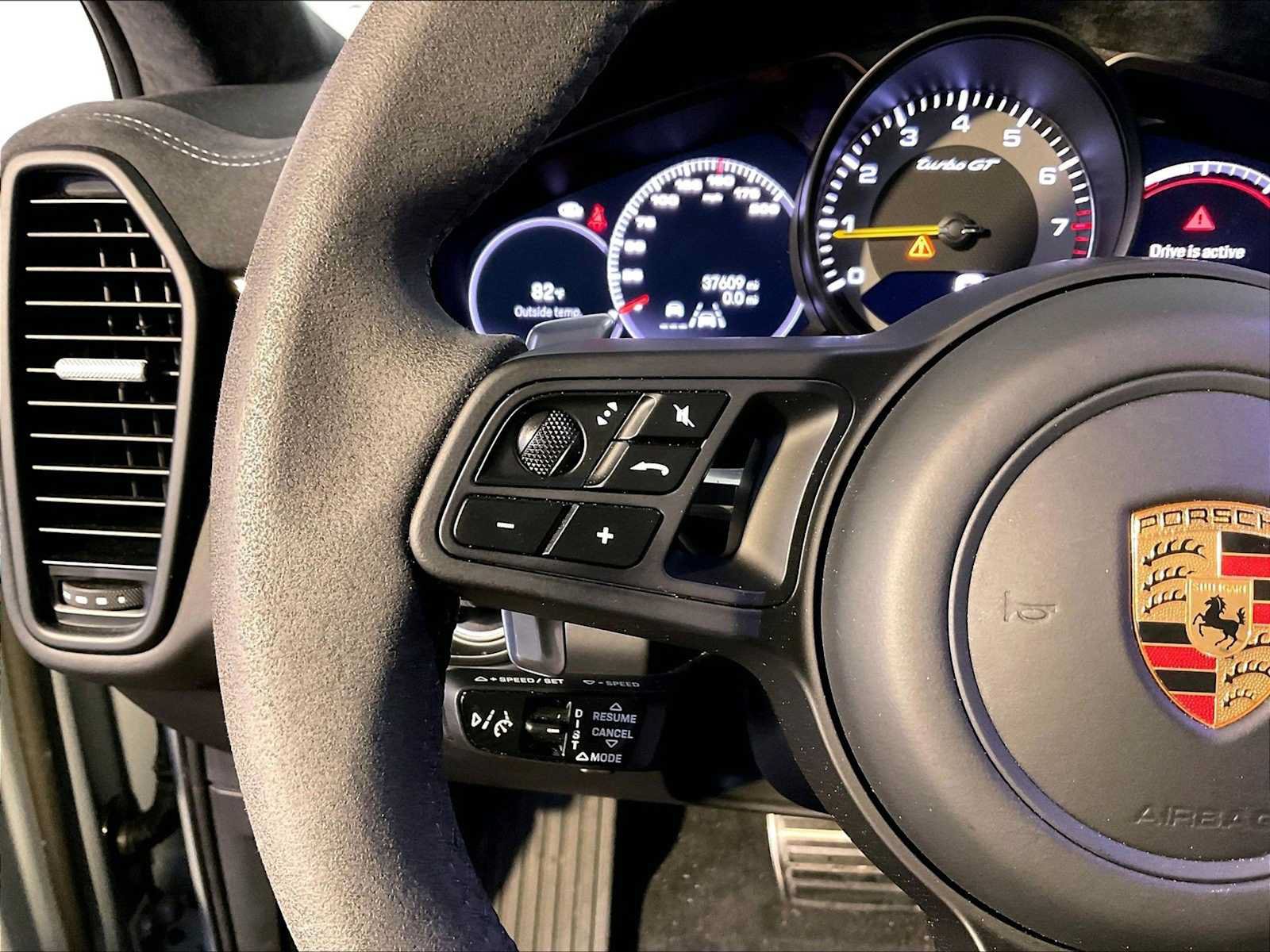 Certified 2022 Porsche Cayenne Turbo GT AWD/4WD image 27
