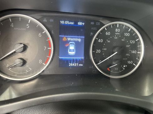 Used 2025 Nissan Sentra S FWD image 4