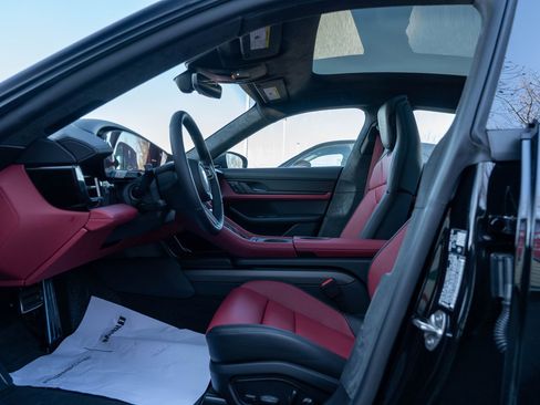 New 2026 Porsche Taycan GTS image 24